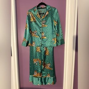Tiger pyjamas, women’s size small. Never worn.